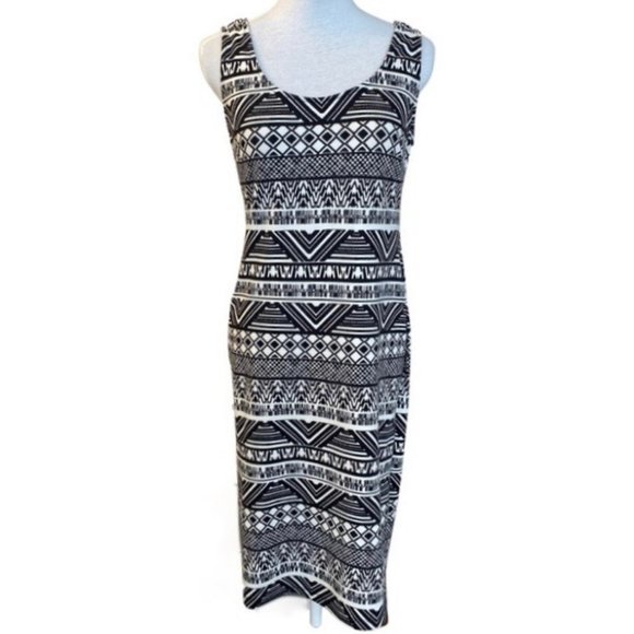 Thyme maternity sleeveless bodycon dress w tribal/aztek pattern. Women’s size 8 - Picture 1 of 6